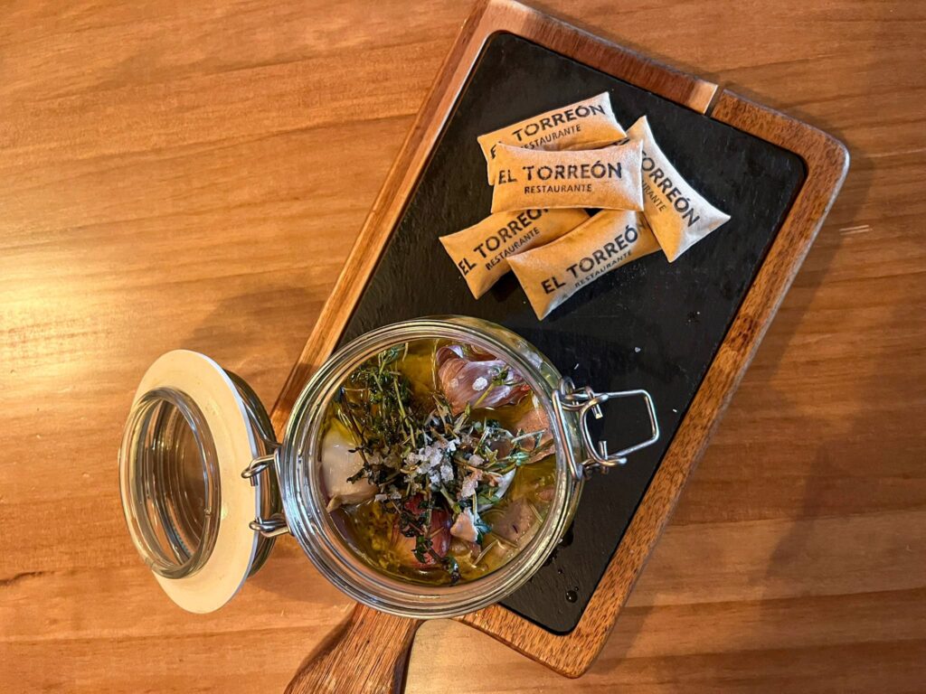 Lomo ciervo en orza. Fuente: Página web oficial de "El Torreón".