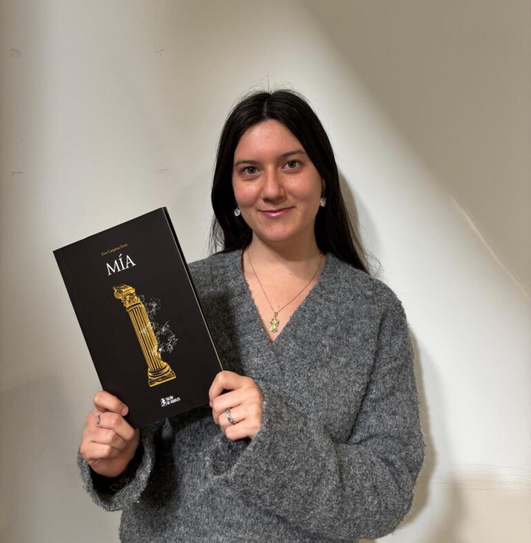 Eva Carpena, autora de Mía