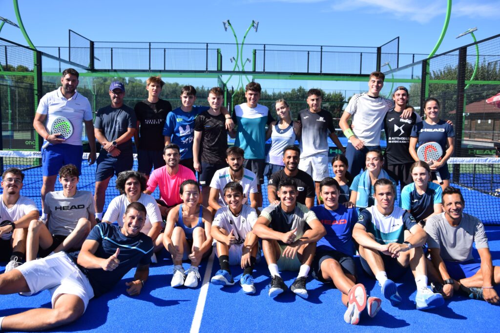 Foto grupal Ferrero Tenis Academy.