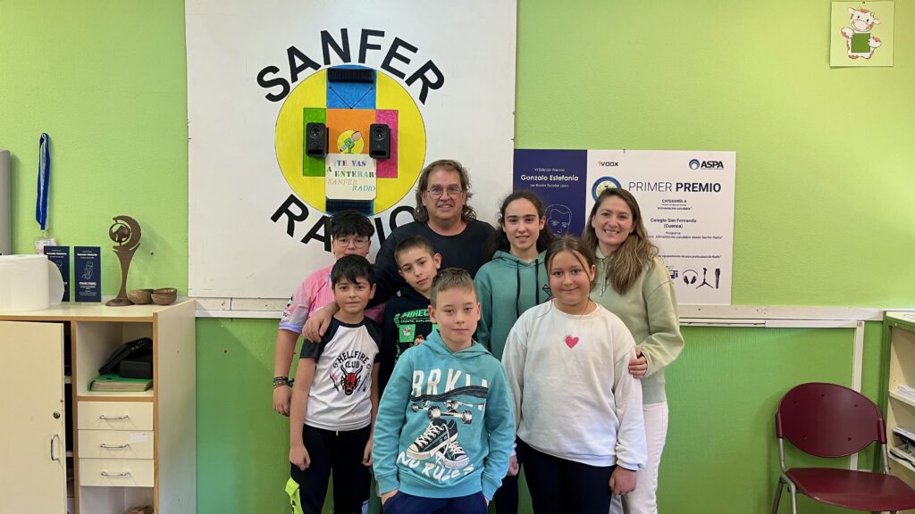 Parte del equipo de Radio Sanfer / Imagen: Aurora Herrero
