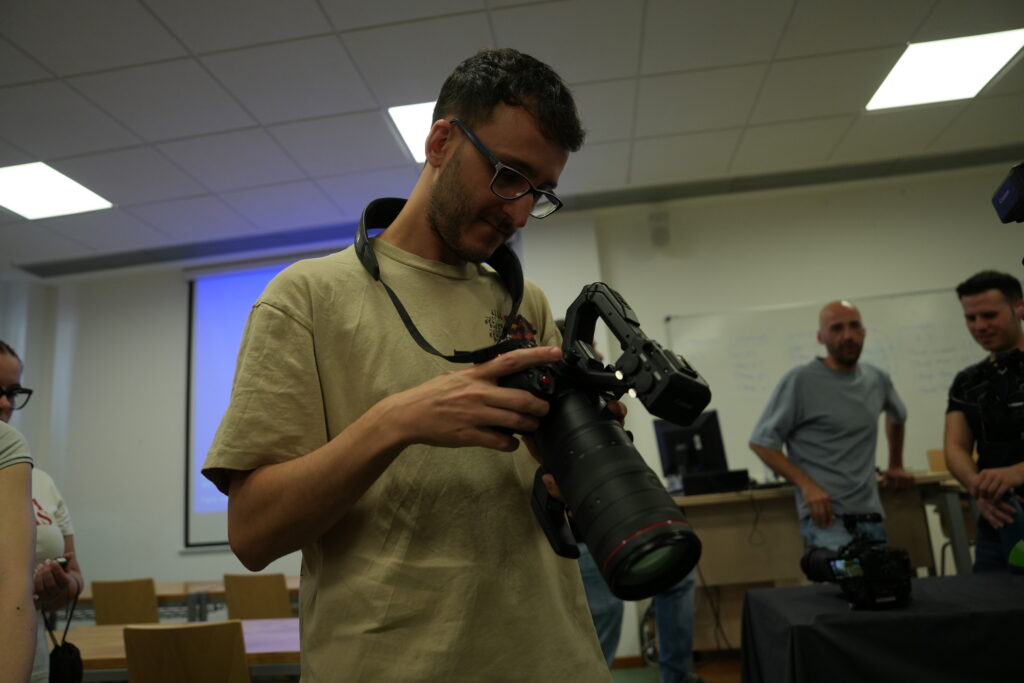 Taller Canon en la Facultad de Comunicación de Cuenca / Foto de Toni Villegas