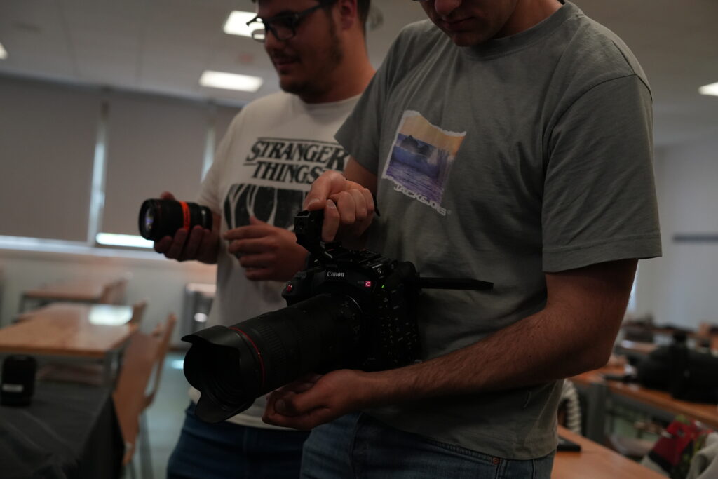 Taller Canon en la Facultad de Comunicación de Cuenca / Foto de Toni Villegas