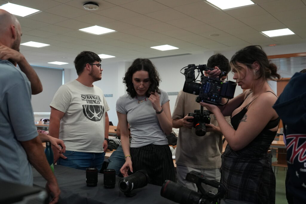 Taller Canon en la Facultad de Comunicación de Cuenca / Foto de Toni Villegas