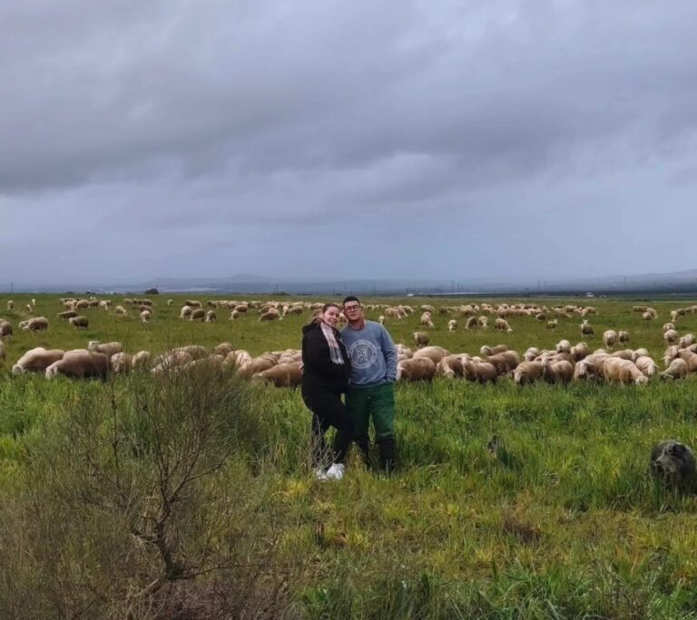 Jóvenes que echan raíces en el campo y apuestan por el sector primario