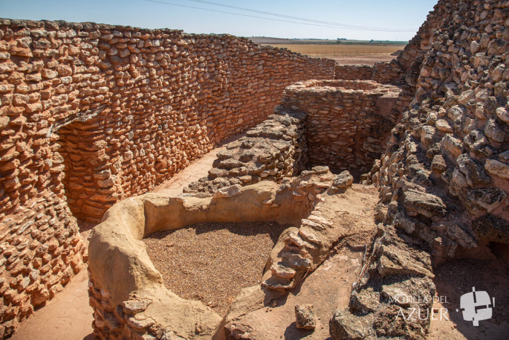 Interior del yacimiento de Motilla del Azufre