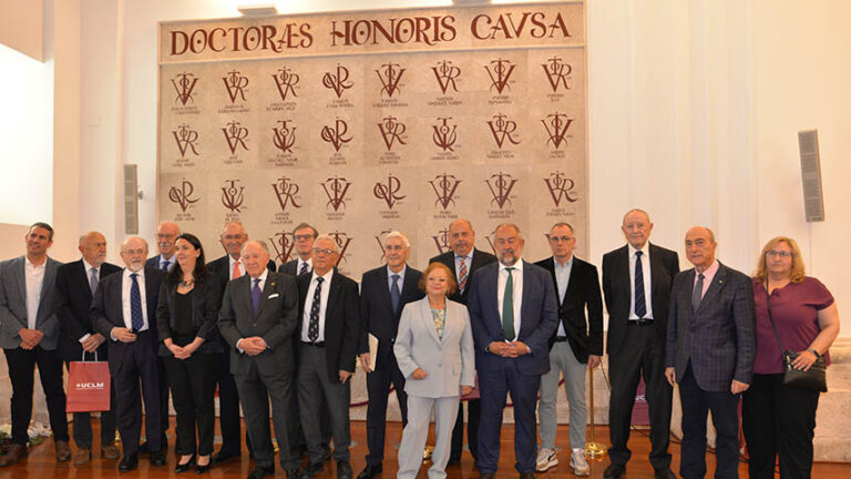 Honoris Causa: el doctorado que no se estudia, pero se merece